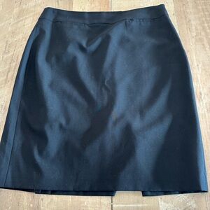 Banana Republic Black Suit Skirt (Size 10)